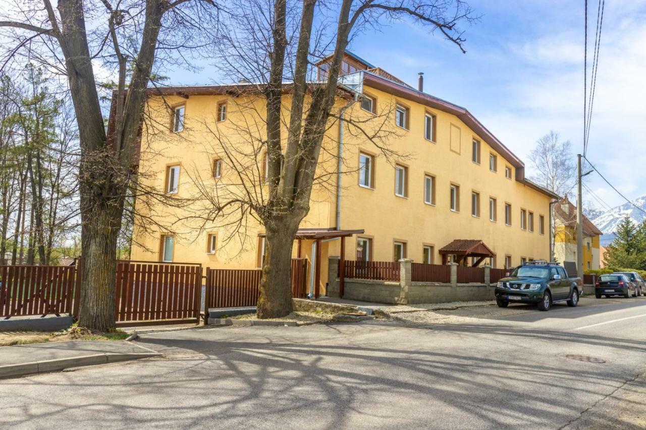 Apartamento Apartman Zara Veľký Slavkov Exterior foto